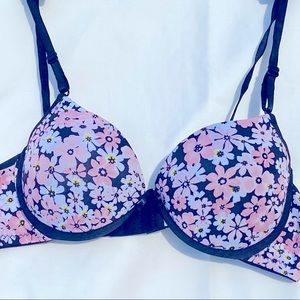 NWOT Brazilian Style  Women’s Underwired Padded 🔥🔥Floral Bra Small